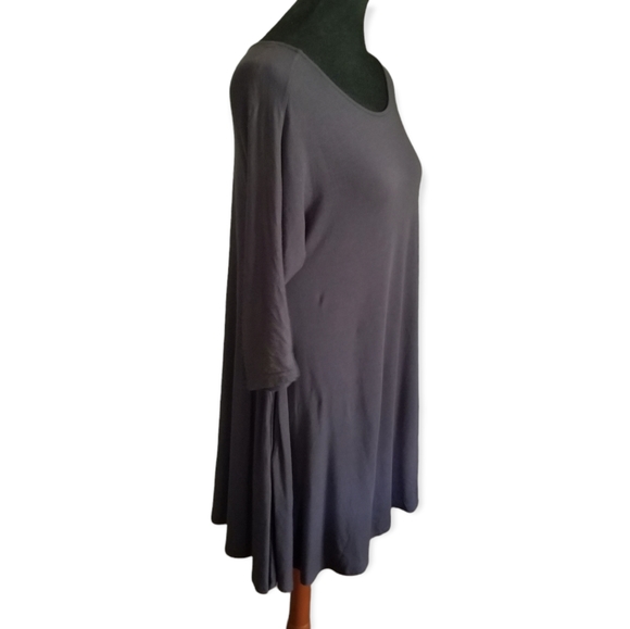 NWT Umgee scoop neck 3/4 sleeve swing dress - Picture 2 of 6